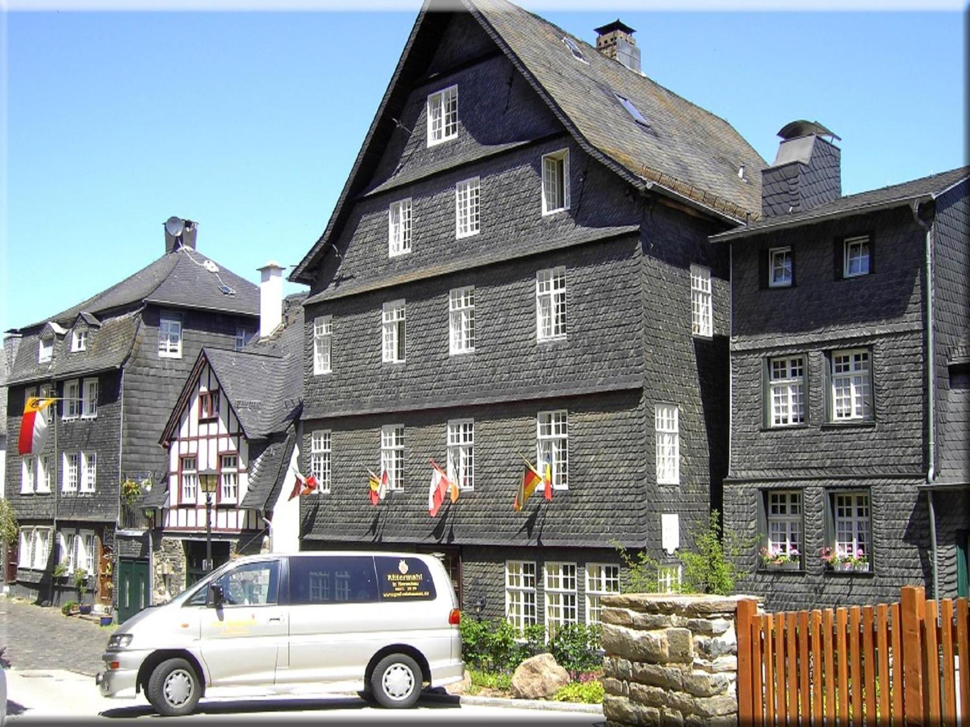 Hotel Graf Rolshausen Monschau Exterior photo