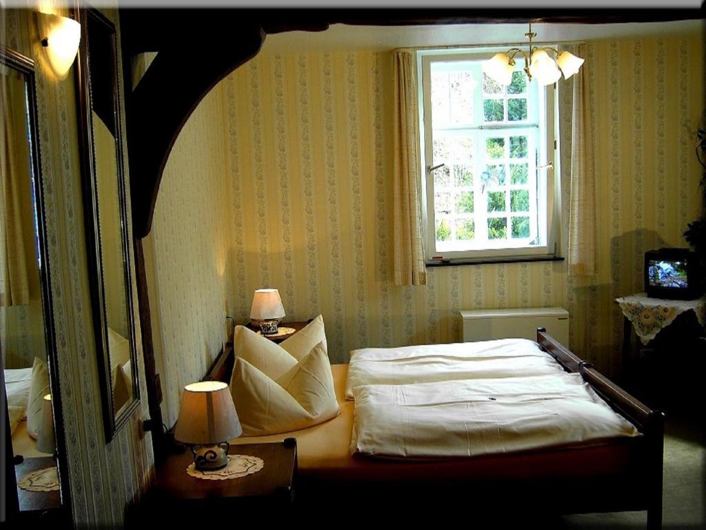Hotel Graf Rolshausen Monschau Room photo